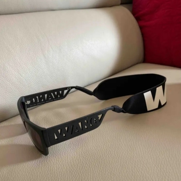 H&M X ALEXANDER WANG SUNGLASSES - Picture 10 of 11